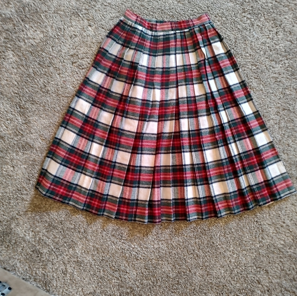 Vintage Rhapsody Scottish Pleated Tartan Pattern Skirt! - Picture 12 of 16